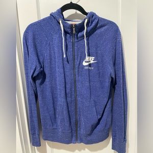 Women’s Nike zip up sweatshirt
